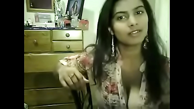 Super hot desi Tamil Girl dancing showing Tits