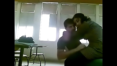 Indian Sex University Couple Fucking In Their Class Room